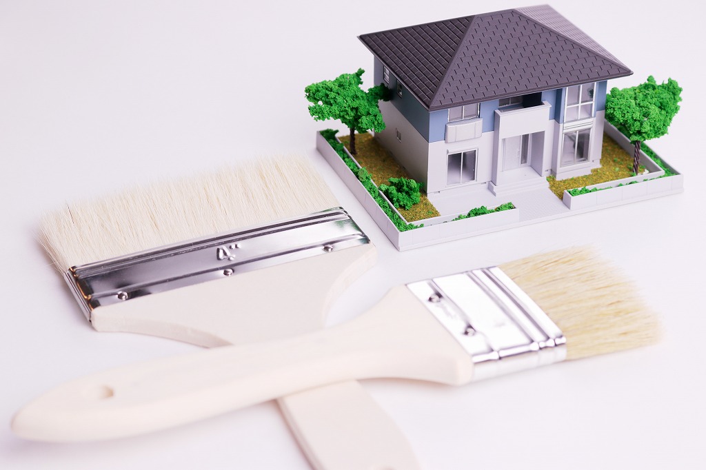 屋根塗装で未来の住まいを守る